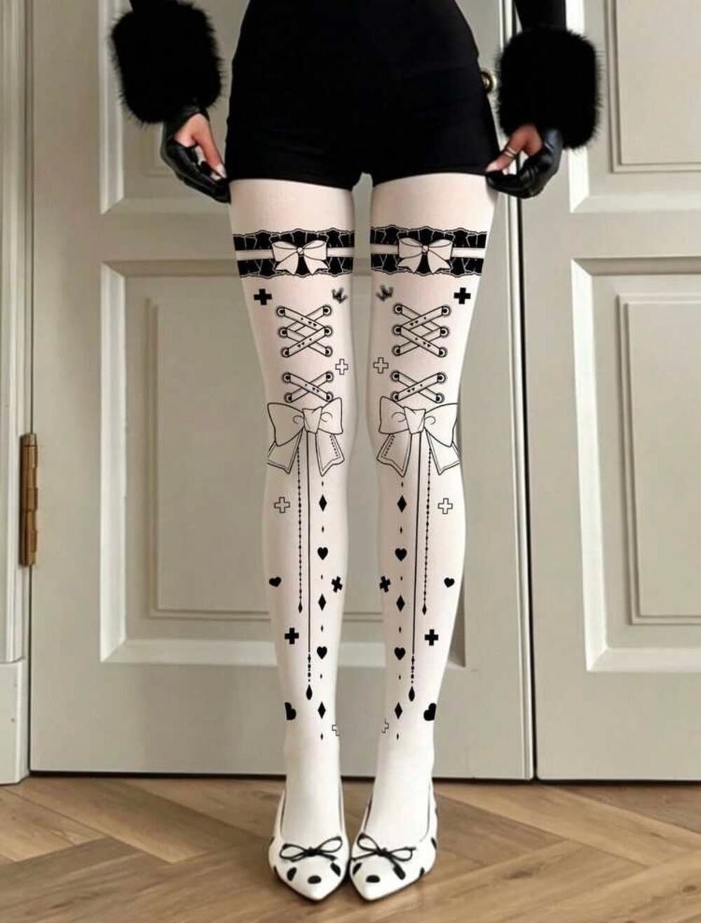 NWT White & Black Ribbon Bow Print Tights